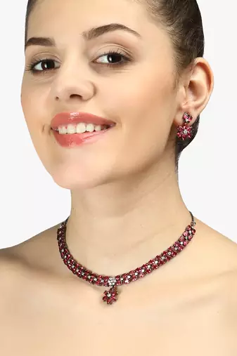 Gold-plated silver-toned  pink stone-studded handcrafted jewellery set