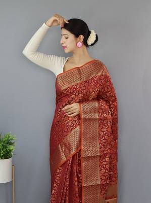 RED TRENDY UNIQUE  PATOLA SAREE 3