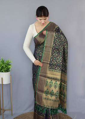 GREEN TRENDY UNIQUE  PATOLA SAREE 4