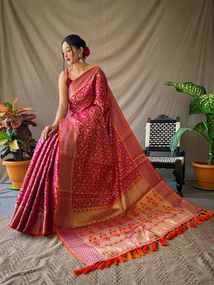 RANI PINK TRENDY UNIQUE  PATOLA SAREE 3