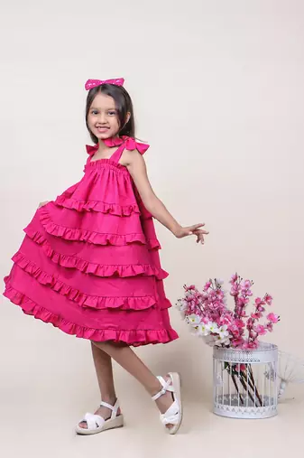 girl's ruffled pink cotton dress