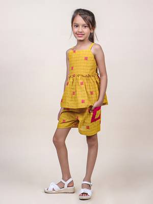 girl's mustard checks cotton top & shorts 4