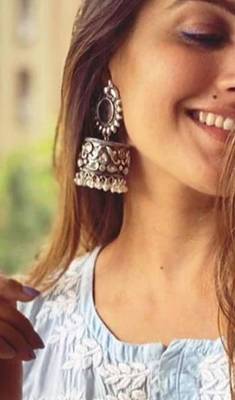 Celebrity Earring 1