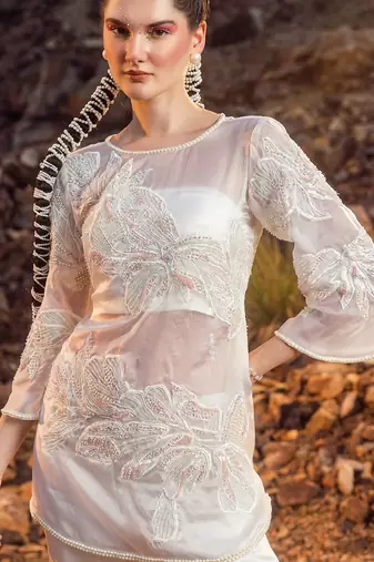 Pearl white embroidered kurta set