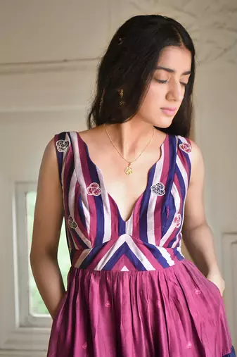Blue & wine red bloomy dress