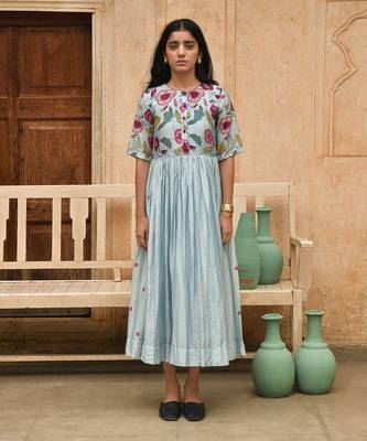 Blue daisy dress 1