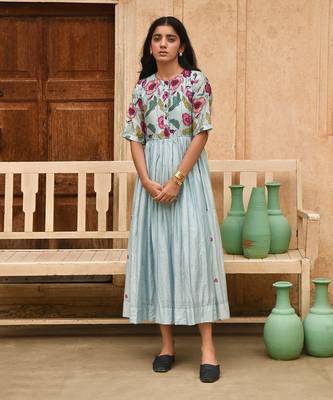 Blue daisy dress 2