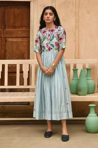 Blue daisy dress