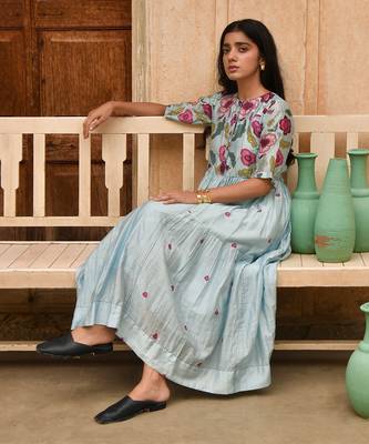 Blue daisy dress 4