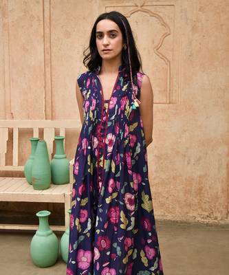 Dark blue carnation shirt dress 3