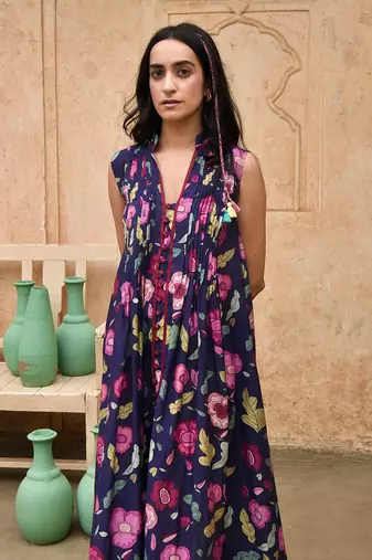 Dark blue carnation shirt dress