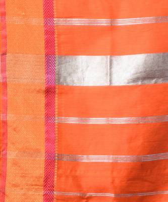 Beige Cotton Silk Handwoven Saree With Stripes Pallu 5