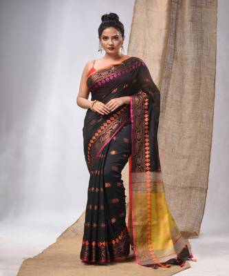 Black Cotton Silk Handwoven Saree With Foral Borders 1