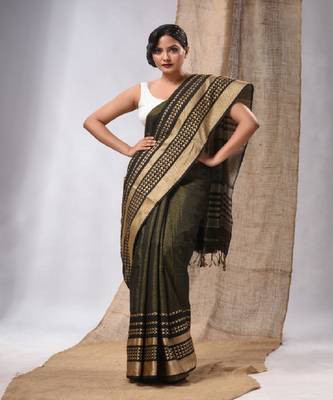 Mahendi Green Cotton Silk Handwoven Saree With Texture Borders 1