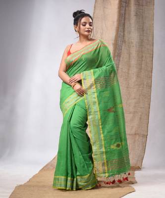 Green Cotton Silk Handwoven Soft Saree With Sequins Work 2