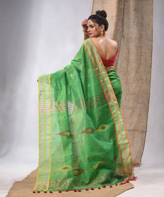 Green Cotton Silk Handwoven Soft Saree With Sequins Work 4