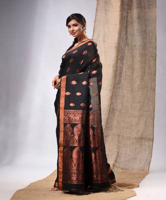 Black Linen Handwoven Saree With Zari Woven Nakshi Design 3