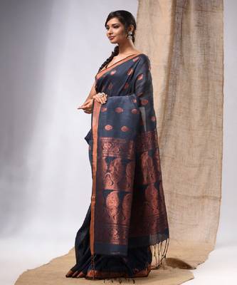 Grey Linen Handwoven Saree With Zari Woven Nakshi Design 4