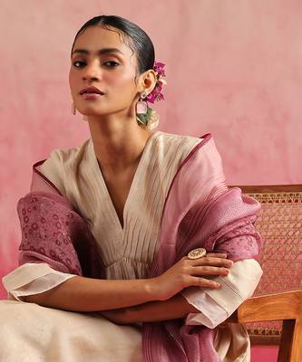 Off white mogra kurta set 4