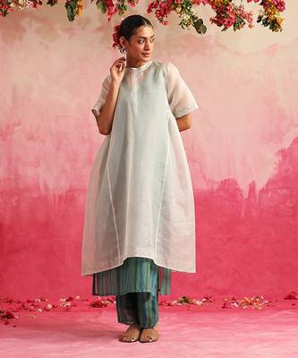 White neelkamal kurta set 1