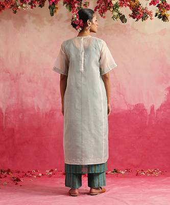 White neelkamal kurta set 2