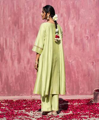 Lime green handloom chanderi silk gota patti kurta set 2