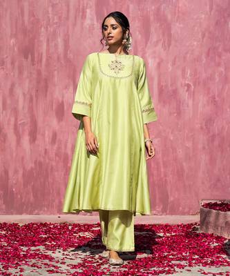 Lime green handloom chanderi silk gota patti kurta set 3
