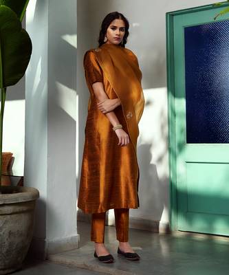 Mustard straight kurta set 2