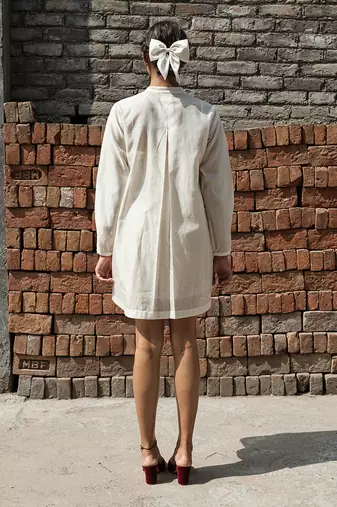 Ivory cosmos mandarin shirt
