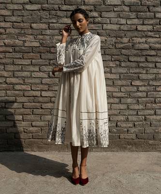 Ivory leihani raglan sleeve overlay 2