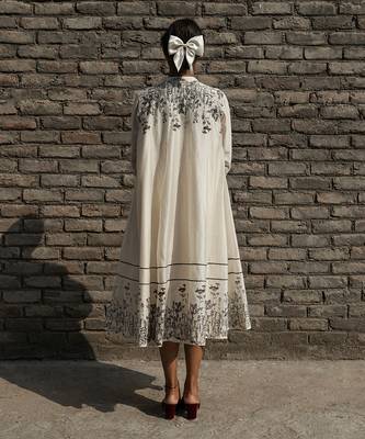 Ivory leihani raglan sleeve overlay 3