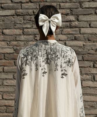 Ivory leihani raglan sleeve overlay 4