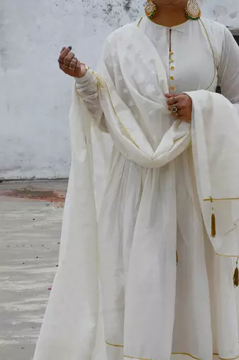 Ivory mira anarkali set