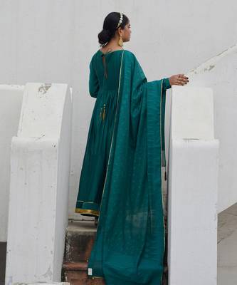 Green avni anarkali set 2