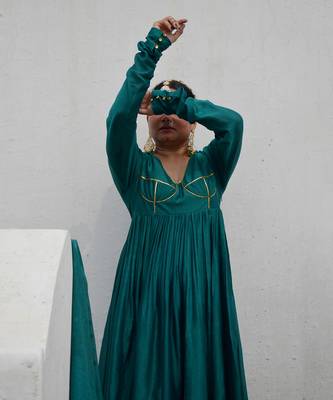 Green avni anarkali set 4