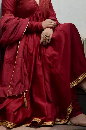Wine aria anarkali set