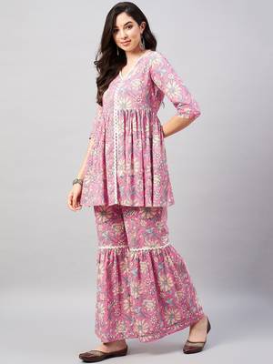 Winered woman pink floral print lace detailing sharara set 2