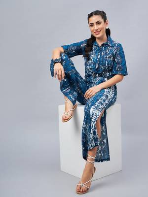 Winered woman blue front knot crop shirt with flared pant 3