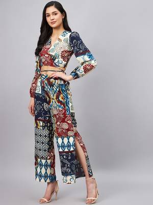 Winered woman navy blue patch print crop top & pant set 3
