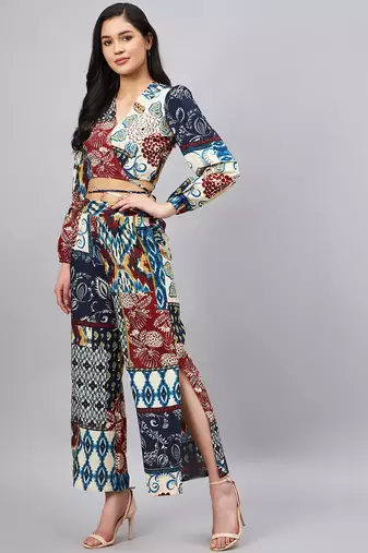 Winered woman navy blue patch print crop top & pant set