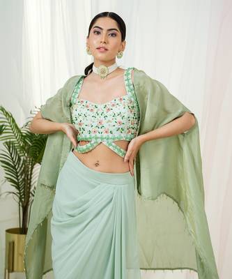 Mint green lila dhoti cape set 4