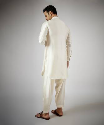Ivory embroidered kurta set 2