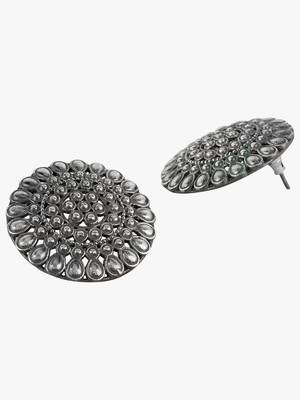 Silver-plated oxidised circular studs 2
