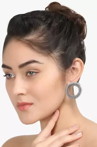 Women silver-plated oxidised circular studs