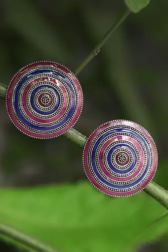Look like silver circular shaped studs