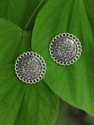 Look like silver circular shaped studs 1