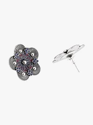 Women silver-plated flower shapped handcrafted stud 2
