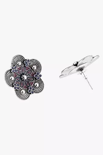 Women silver-plated flower shapped handcrafted stud