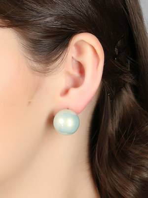 Women gold plated mint green pearl tops stud earrings 3