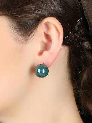 Women gold plated dark green pearl tops stud earrings 5